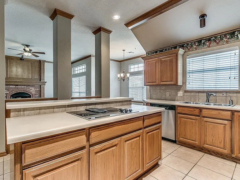 4008 Morningstar Dr — Photo 28