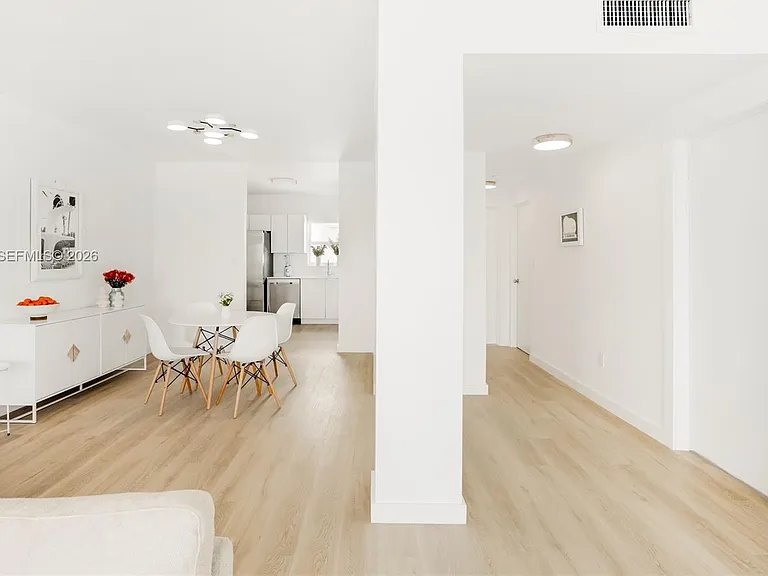 9881 E Bay Harbor Dr #205 — Photo 9