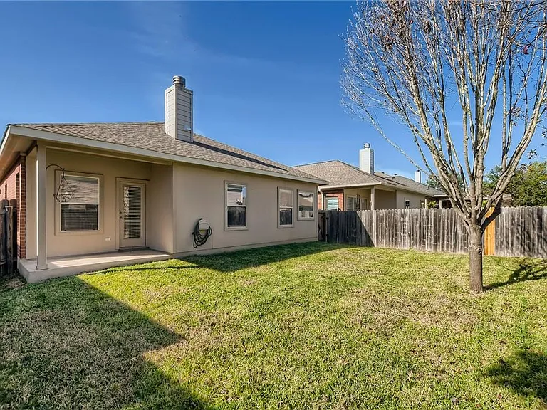 271 Housefinch Loop — Photo 11