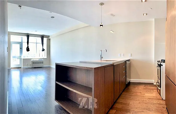 Rented by Zjama Realty Corp | media 4
