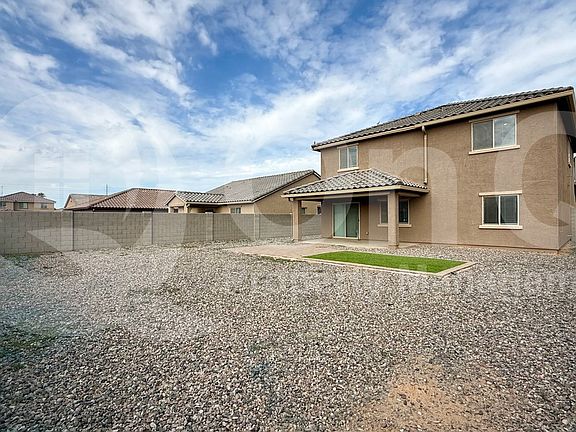 2nd image of 1537 E Kendall Pl