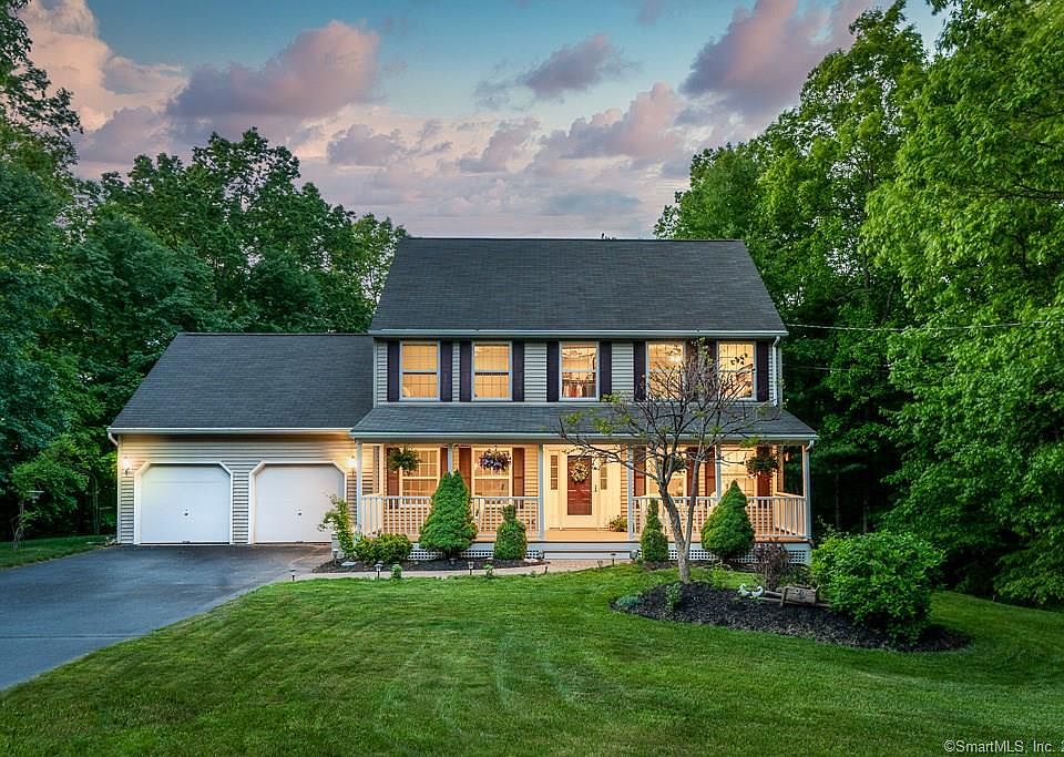 1st image of 61 Derek Dr