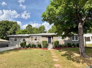 205 Manor St, Gadsden, AL 35901