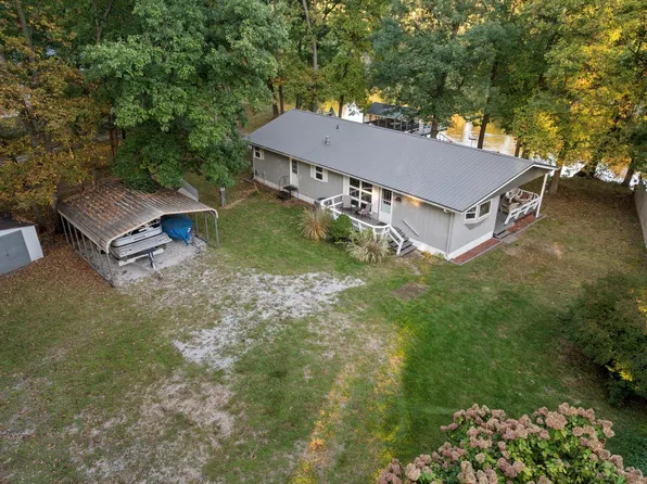 69323 S River Rd, White Pigeon, MI 49099