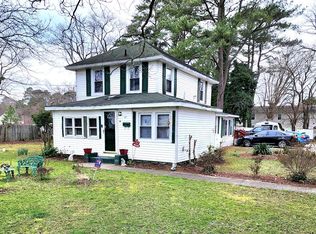 27 Boundary Ave, Onancock, VA 23417