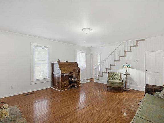 5th image of 4681 Gumtree Rd