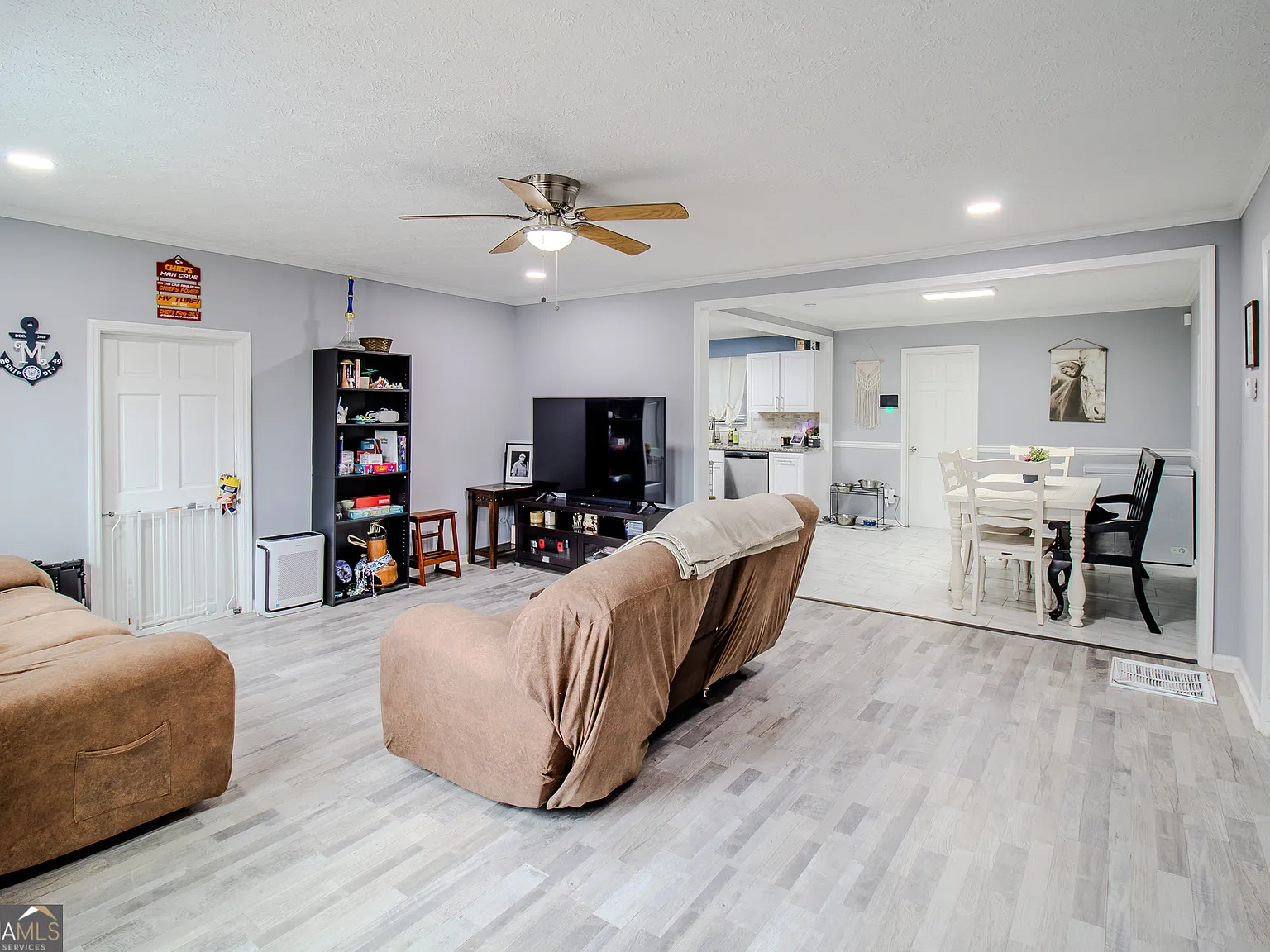 3 bed, 2.0 bath, 1520 sqft, $1,600 — Photo 4