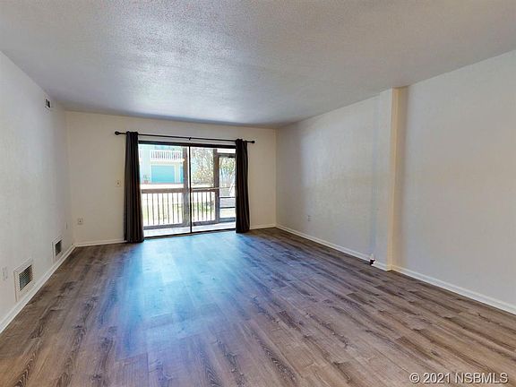 5th image of 3800 Saxon Dr #390-39C