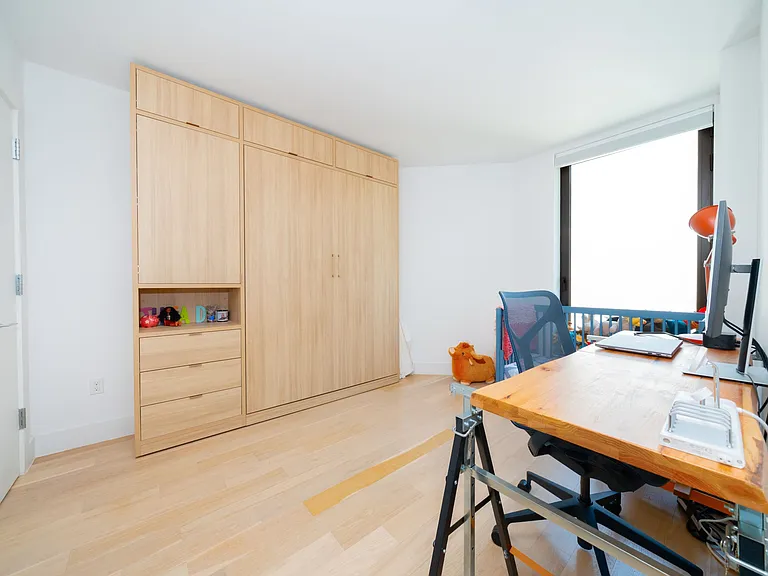 111 Montgomery St #11F — Photo 13