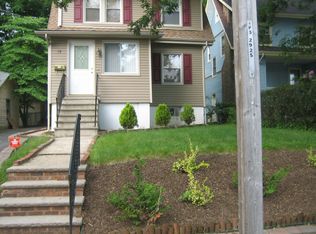 13 Edgewood Rd, East Orange, NJ 07017