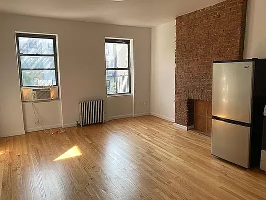 Rented by Merileads Inc. | media 22