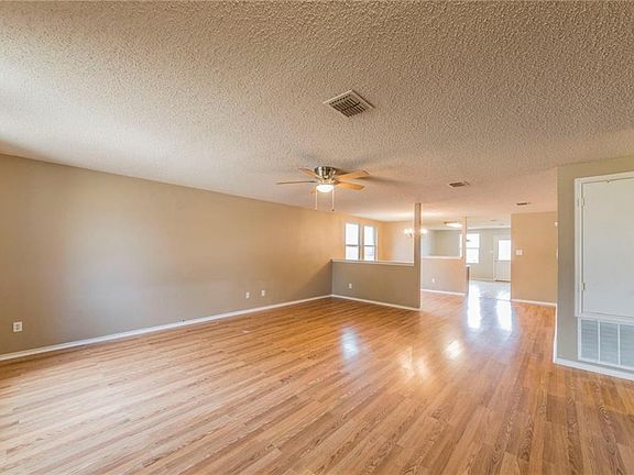 4th image of 333 Indian Blanket Dr