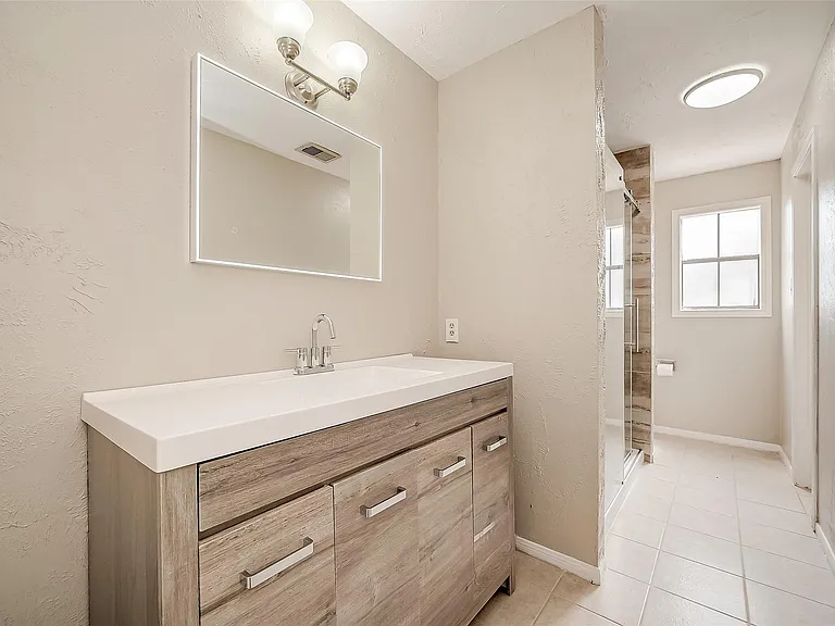 22114 Rockchester Dr — Photo 41