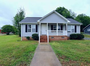 1324 Whitsett St, Burlington, NC 27215