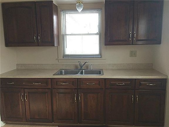 4th image of 5638 Elliott Dr