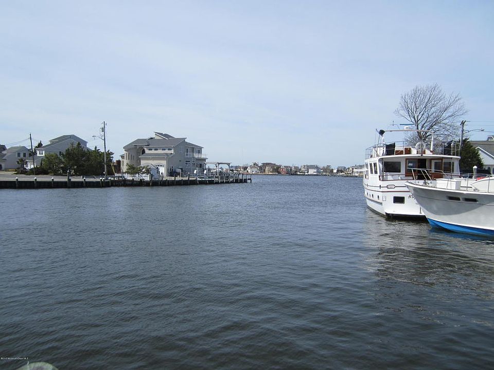 1st image of 35 Osprey Dr