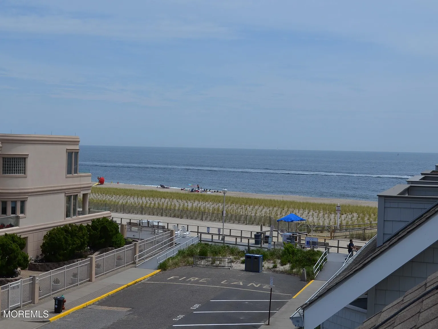 3 bed, 3.5 bath, 1716 sqft, $3,000 — Photo 4
