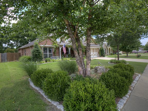4th image of 26419 Vintage Trace Dr