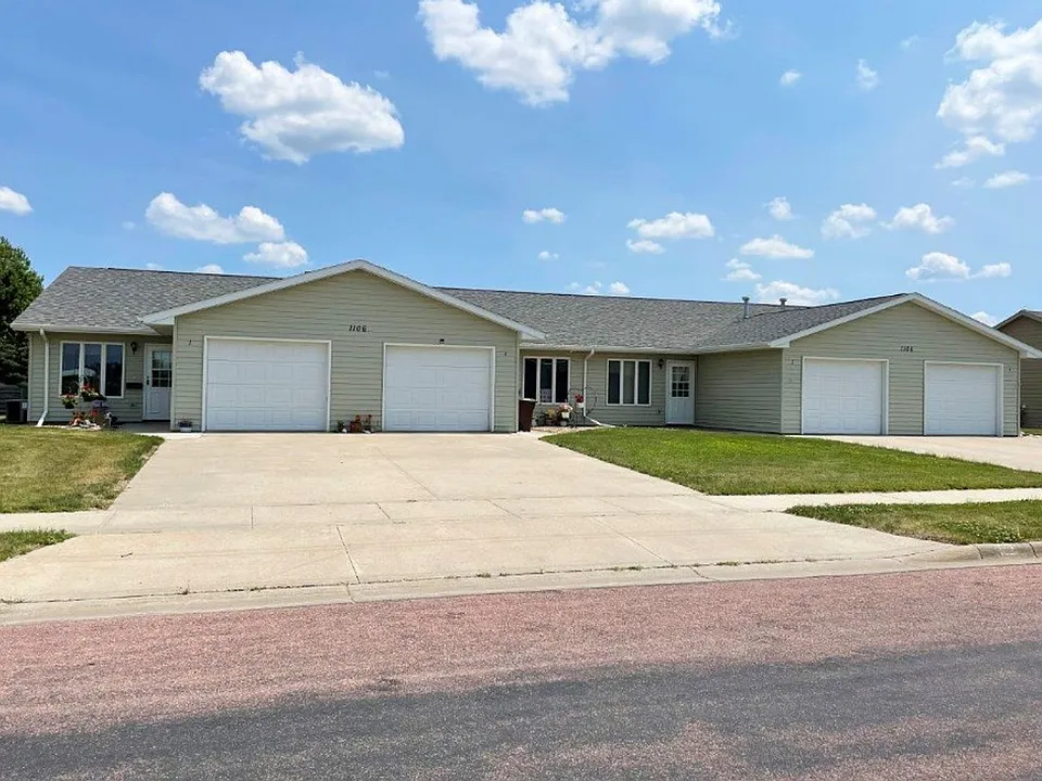 1100 & 1106 N Edgerton St