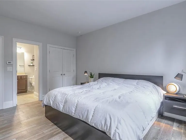453 Alderwood St — Photo 22