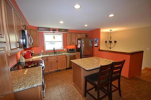 2nd image of 63 Nottingham Dr
