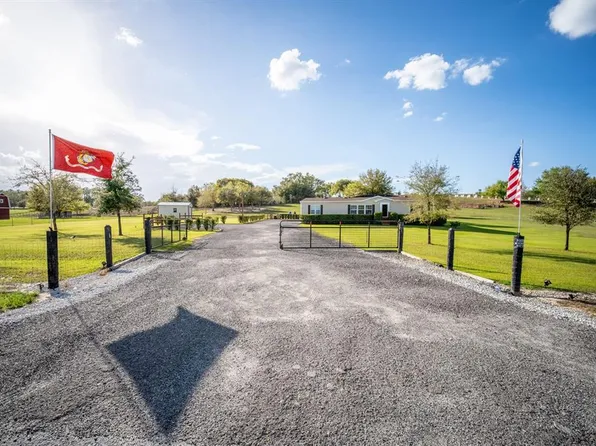 8013 Sergeant Pepper Dr, Howey In The Hills, FL 34737