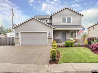 1090 SW Linden Ln, Dallas, OR 97338