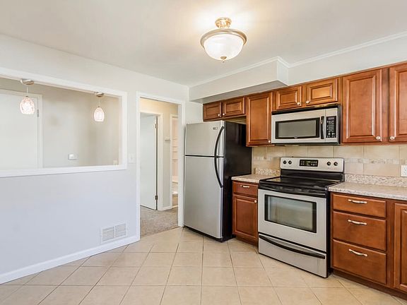 2nd image of 19 Charland Rd