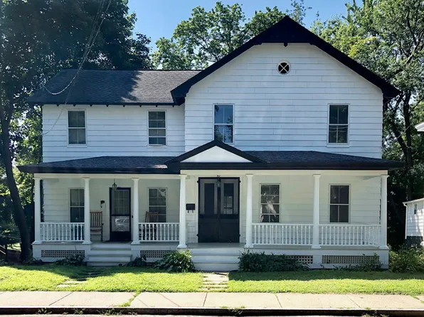 52A Kinderhook St #2, Chatham, NY 12037