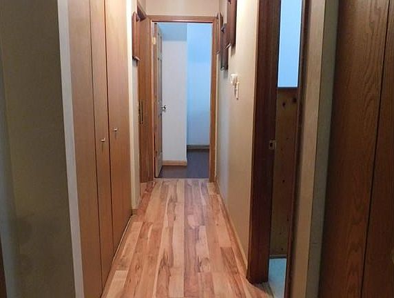 HALLWAY VIEW WITH BATHROOM JUST OFF TO THE LEFT HERE.  BEDROOM3 OFF TO THE RIGHT, BEDROOM 2 STRAIGHT AHEAD AND MASTER AT THE END