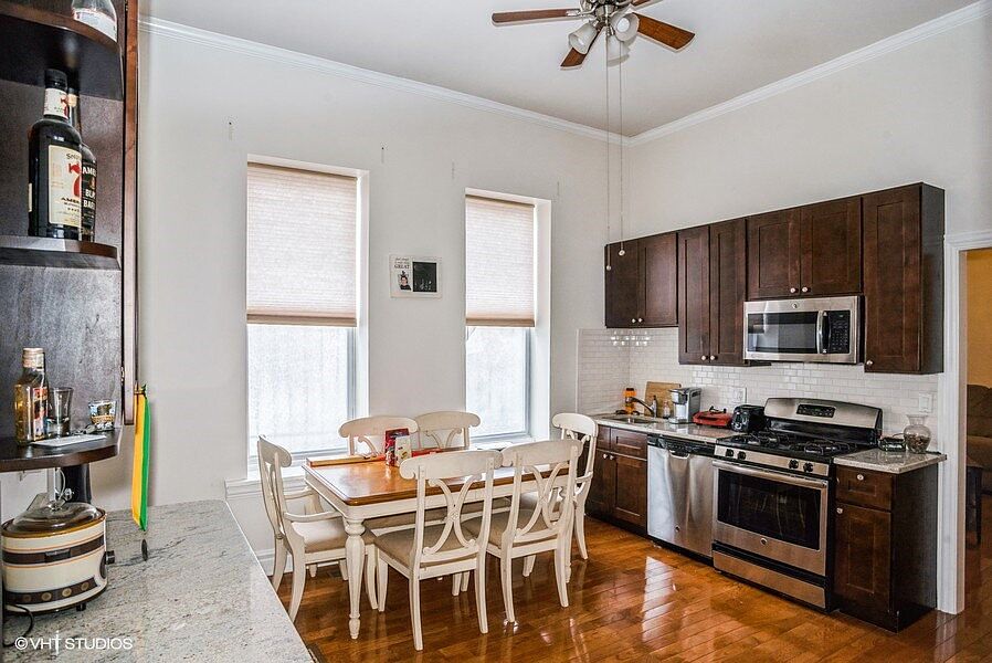 1st image of 925 N Ashland Ave APT 1R