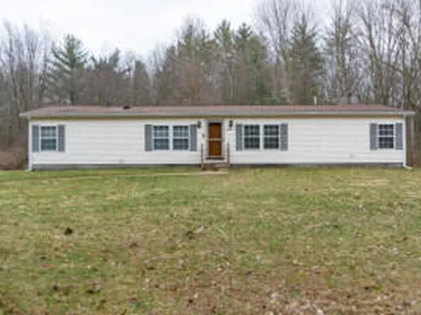 42825 32nd St, Paw Paw, MI 49079