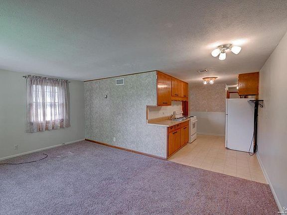 5th image of 507 W Grand Ave