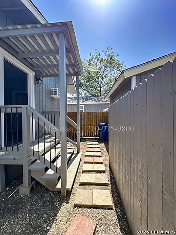 606 Brookview Dr #C — Photo 12