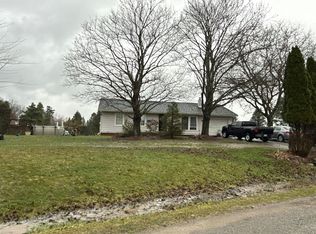 22524 Berry Knolls Dr, Cambridge Springs, PA