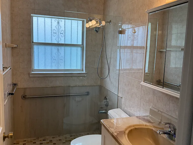2nd Bathroom