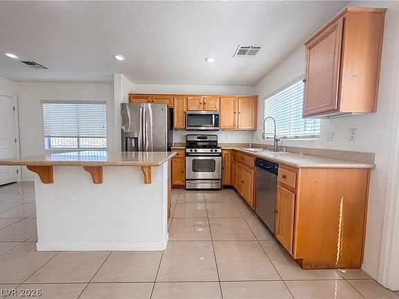 2nd image of 10506 Yuha Desert Ct