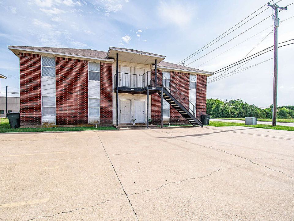 1st image of 1114 Horizon Dr APT C