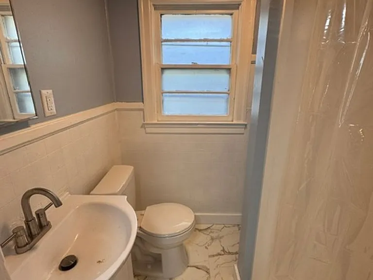 407 Lane St SE — Photo 3