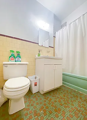 Rented by City Connections Realty | media 15