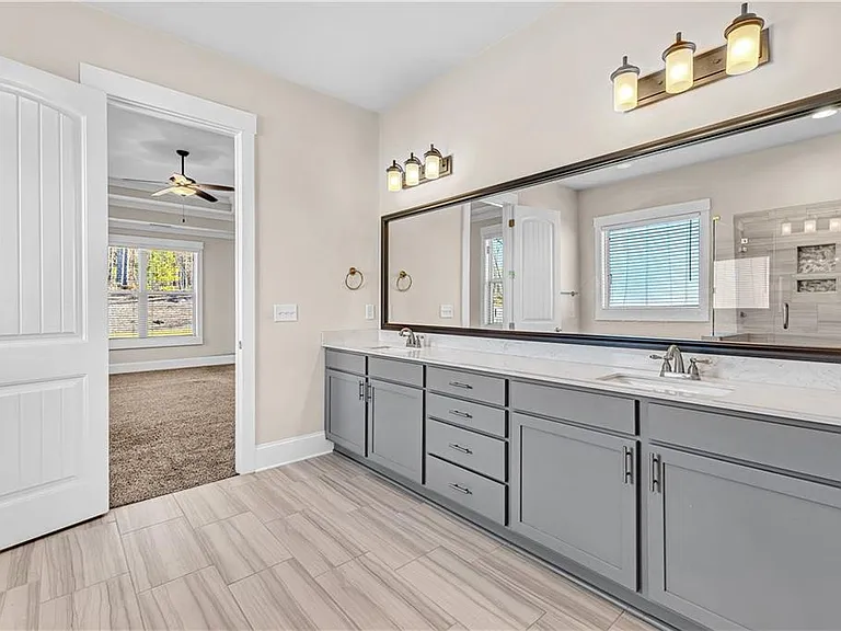 212 Blue Point Pkwy — Photo 24