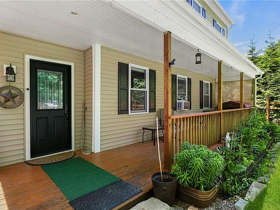 3rd image of 193 Lake Washington Dr