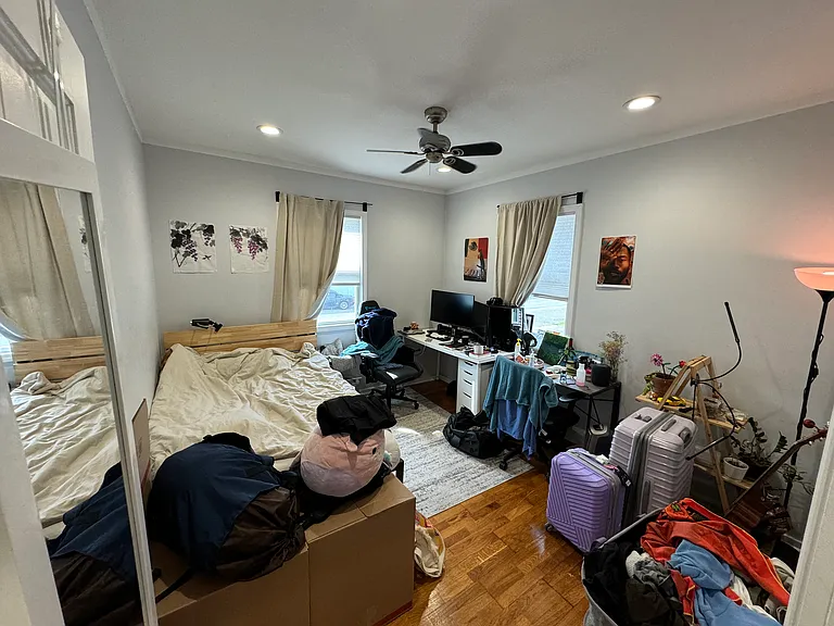 145 Surrey St #1 — Photo 3