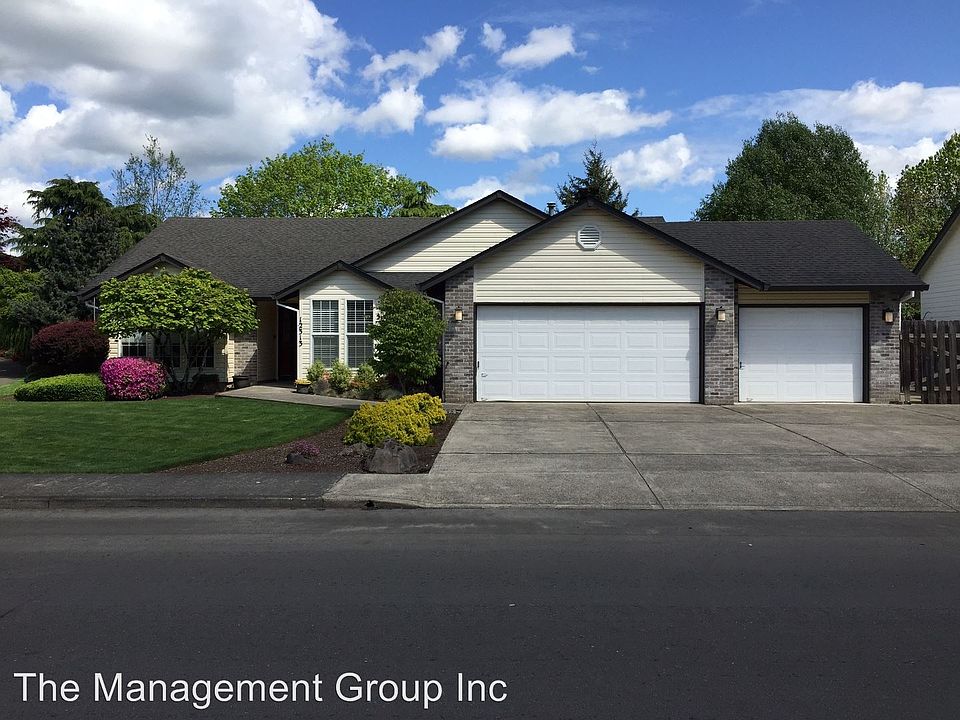 1st image of 12313 NE 43rd Ave
