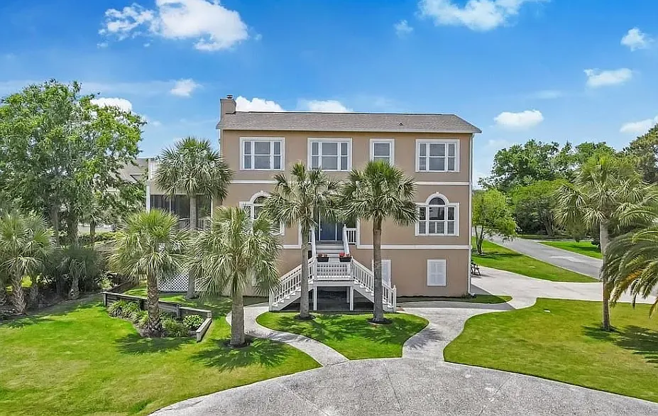 Building Photo - 5021 Riverside Dr