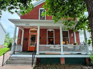 305 Rand St, Washington, MO 63090
