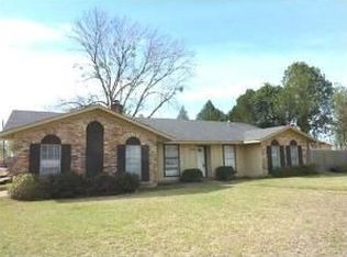 199 Walnut Ln, Bossier City, LA 71111