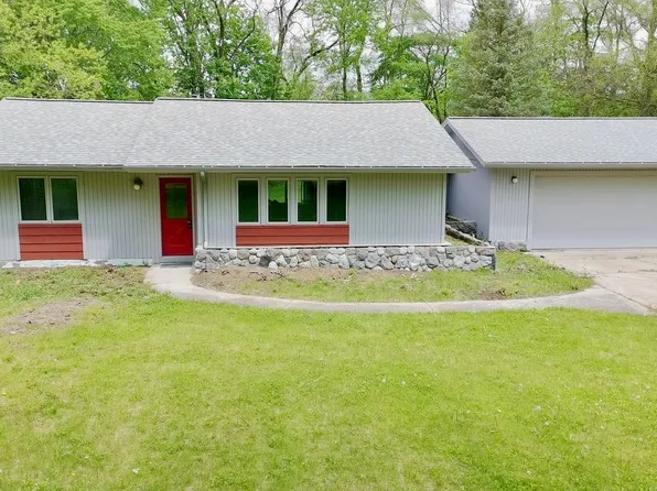 3087 E Gordonville Rd, Midland, MI 48640