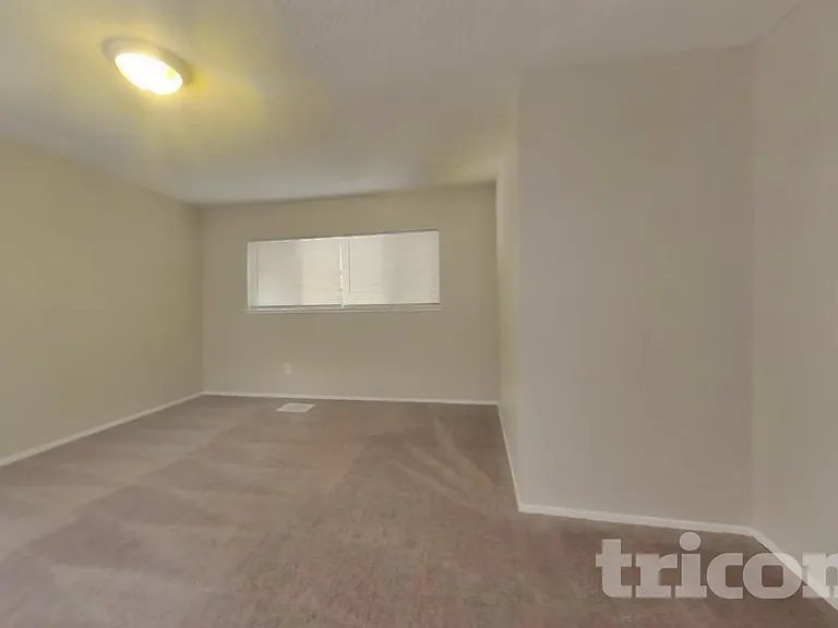 1344 Shaddick Dr — Photo 8