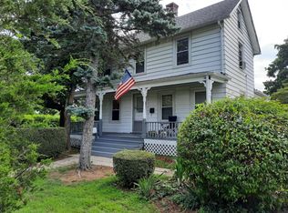 55 Valley Rd, Cos Cob, CT 06807